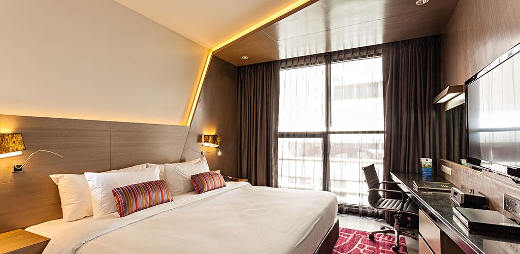 Hyatt Place Bangkok Sukhumvit 1 Екстериор снимка