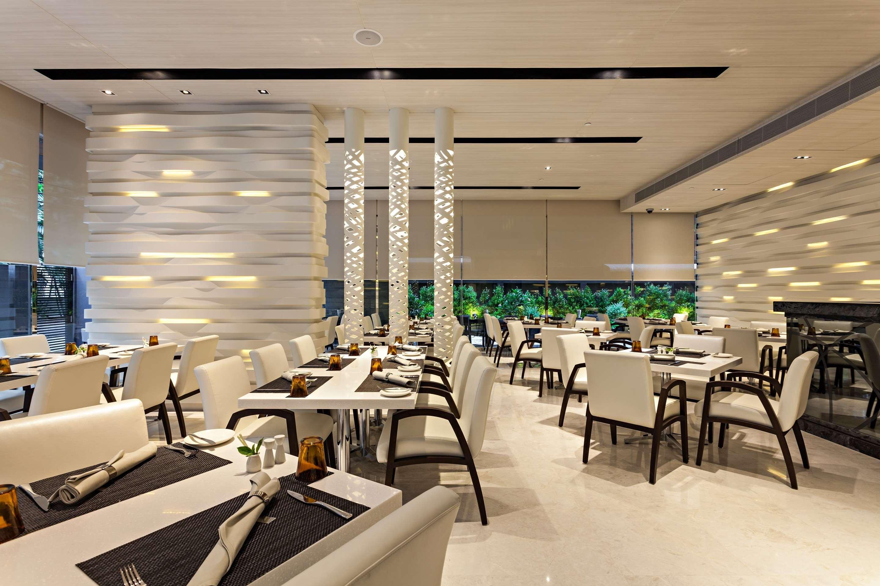 Hyatt Place Bangkok Sukhumvit 1 Екстериор снимка
