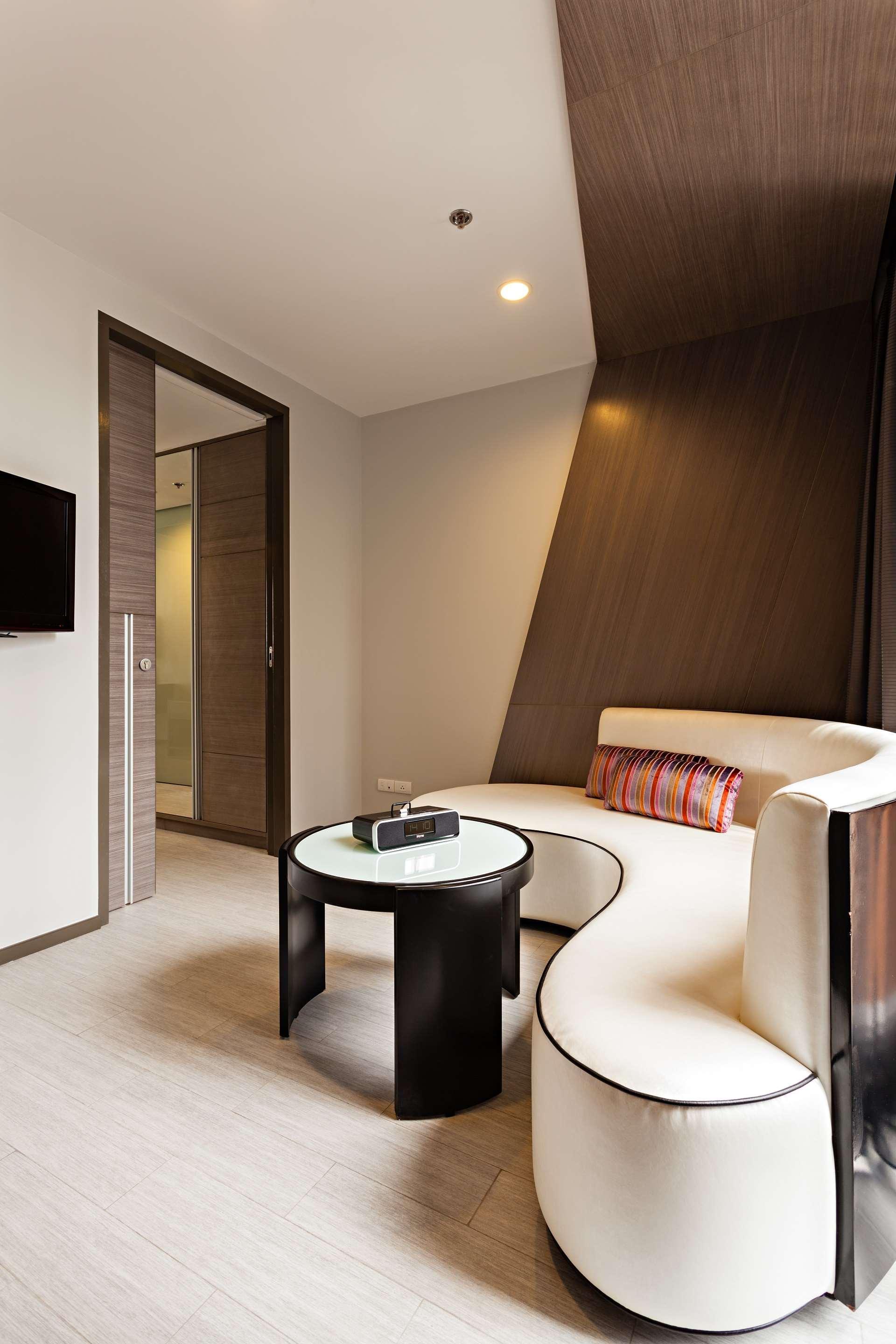 Hyatt Place Bangkok Sukhumvit 1 Екстериор снимка