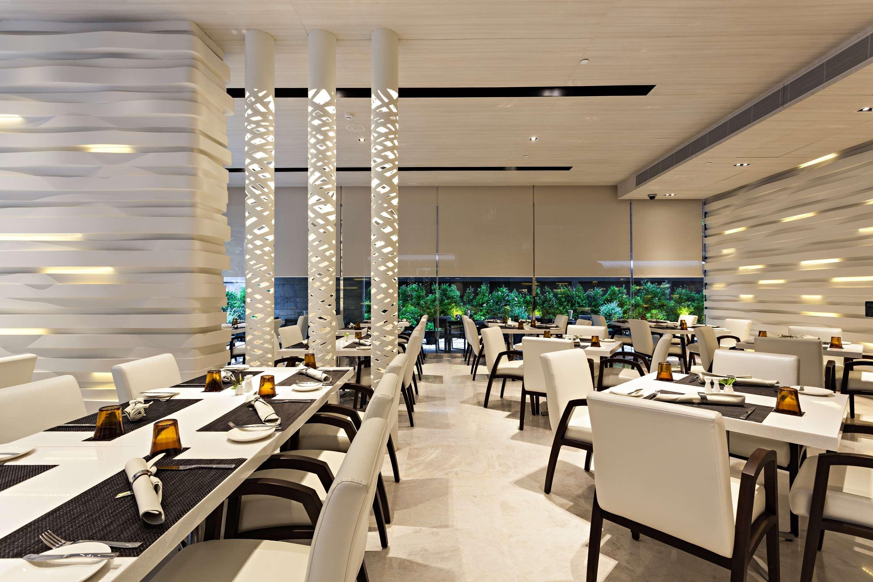 Hyatt Place Bangkok Sukhumvit 1 Екстериор снимка