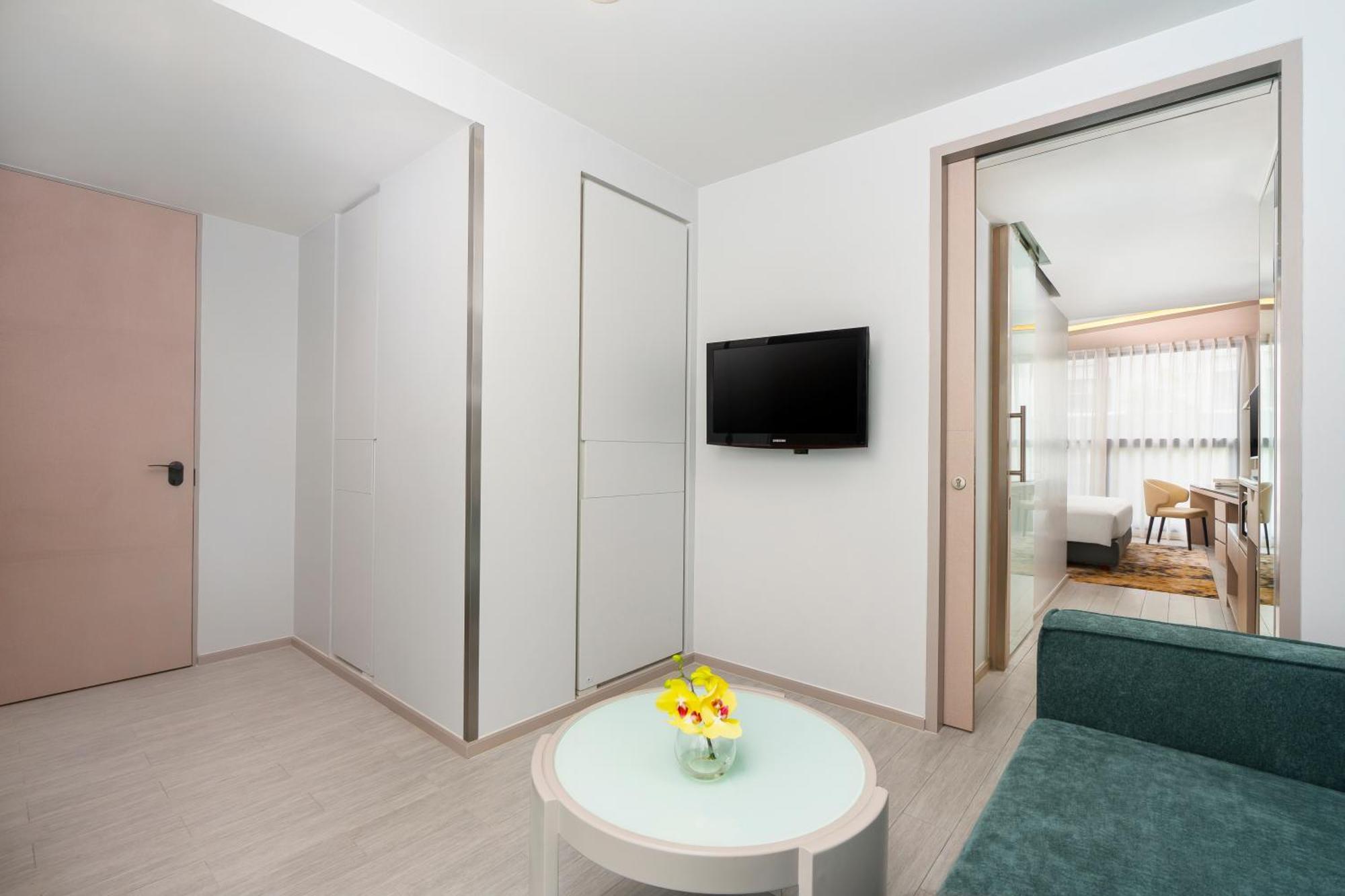 Hyatt Place Bangkok Sukhumvit 1 Екстериор снимка