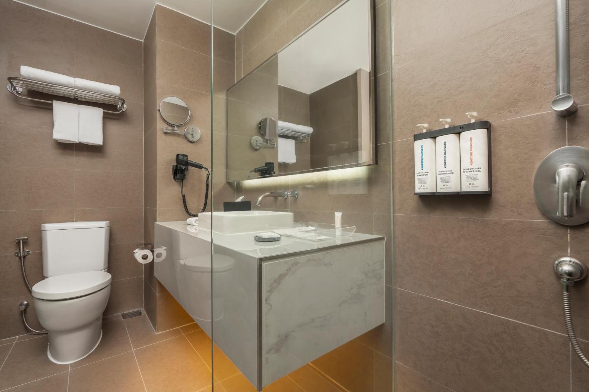 Hyatt Place Bangkok Sukhumvit 1 Екстериор снимка