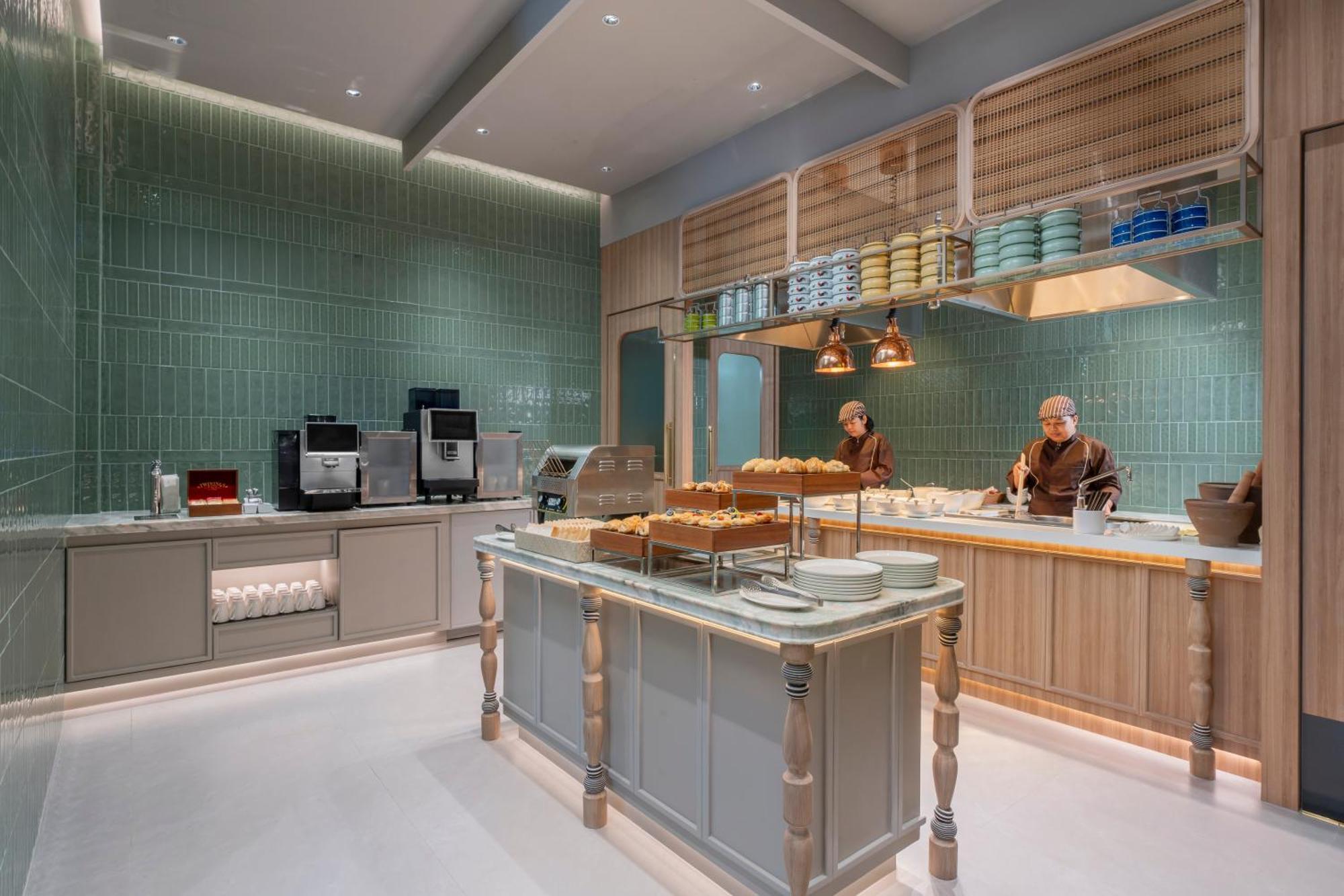 Hyatt Place Bangkok Sukhumvit 1 Екстериор снимка