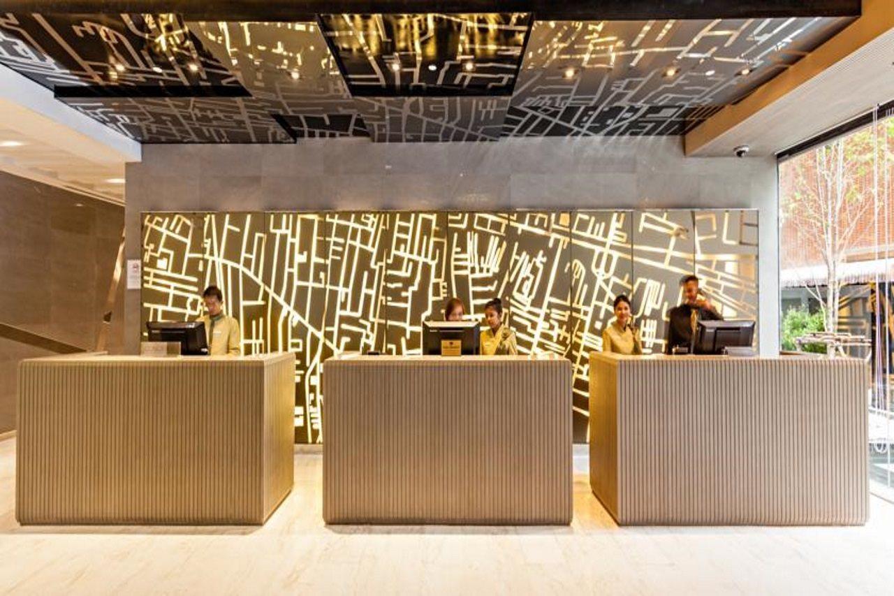 Hyatt Place Bangkok Sukhumvit 1 Екстериор снимка